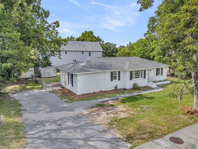 1602 Rifle Range Road, Mount Pleasant, SC 29464