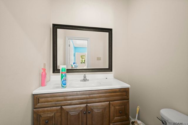 12611 Old Hammond Hwy, Baton Rouge, LA 70816