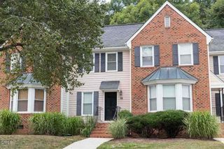 1 Forest Glen Drive # 13, Chapel Hill, NC 27517