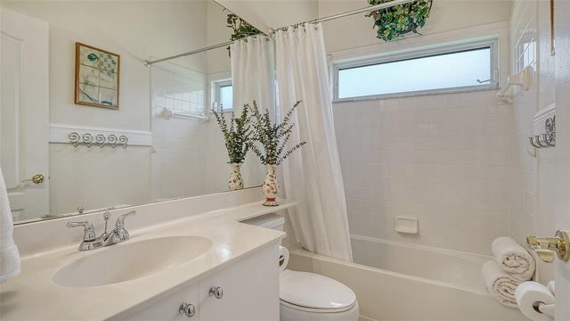 5270 FAR OAK CIRCLE, Sarasota, FL 34238
