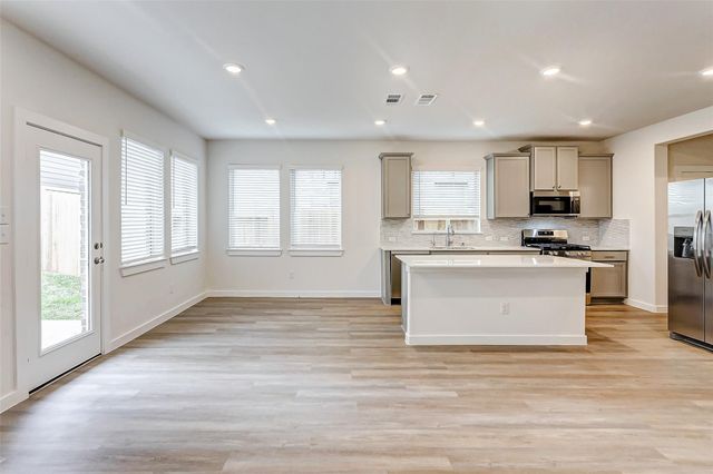 17127 Walden Lake Lane, Hockley, TX 77447