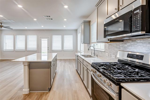 17127 Walden Lake Lane, Hockley, TX 77447