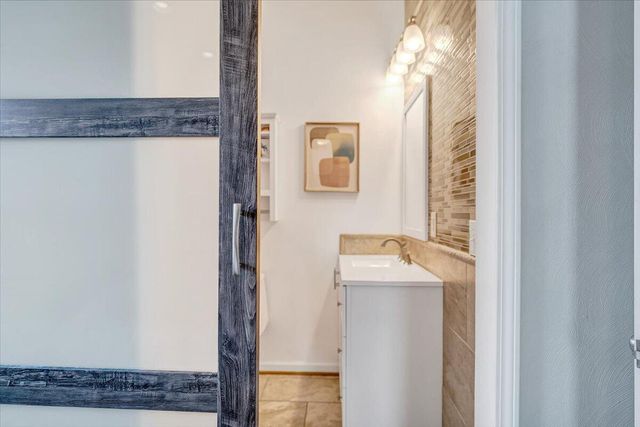 4711 Surrey AVE, Roanoke, VA 24017