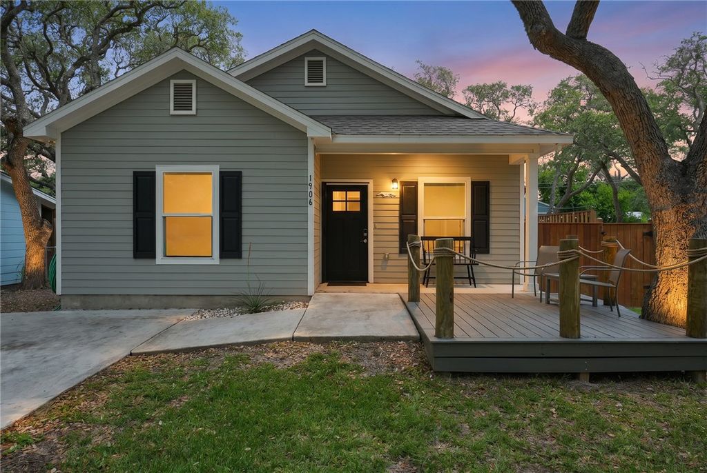 1906 Picton, Rockport, TX 78382 — exterior