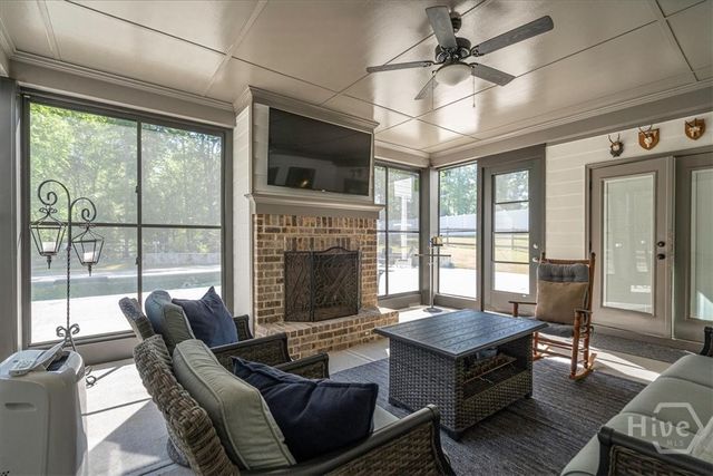 1607 Muscadine Drive, Hoschton, GA 30548