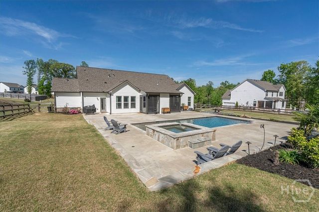 1607 Muscadine Drive, Hoschton, GA 30548