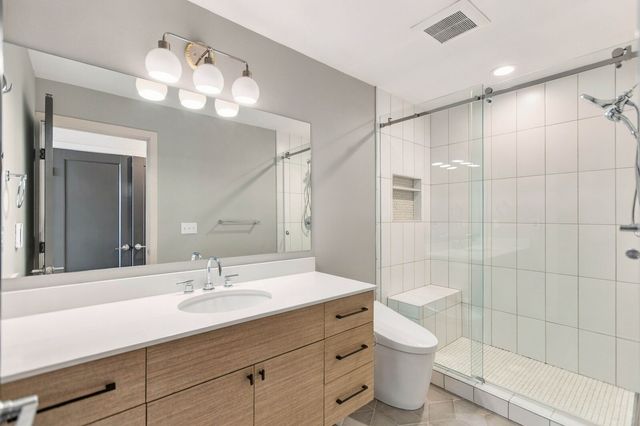 304 N 107th Street, Seattle, WA 98133