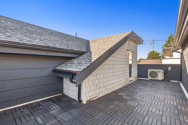 304 N 107th Street, Seattle, WA 98133