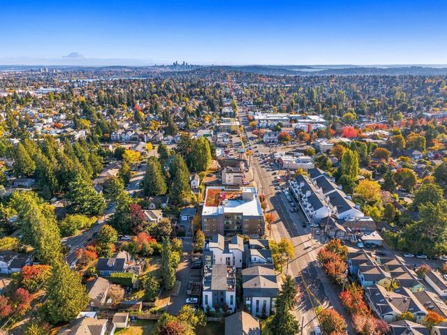304 N 107th Street, Seattle, WA 98133