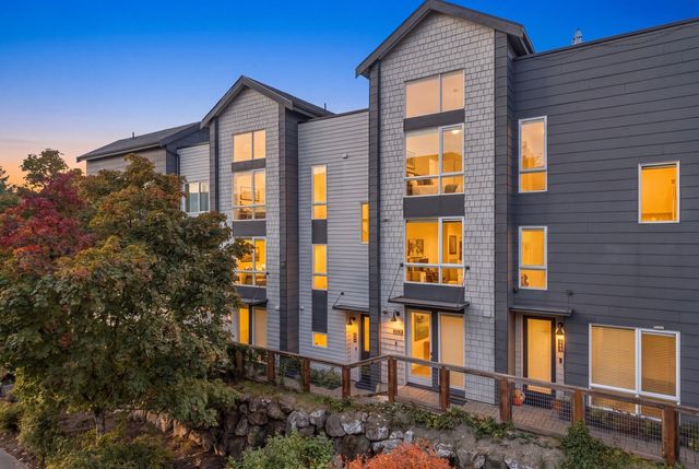 304 N 107th Street, Seattle, WA 98133
