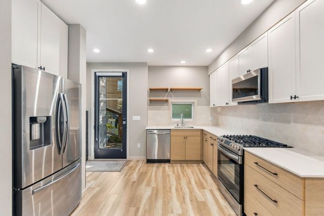304 N 107th Street, Seattle, WA 98133