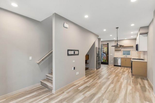 304 N 107th Street, Seattle, WA 98133