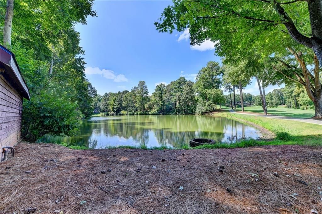 Image 106 of property listing at 1090 Matheson Way, Johns Creek, GA 30022