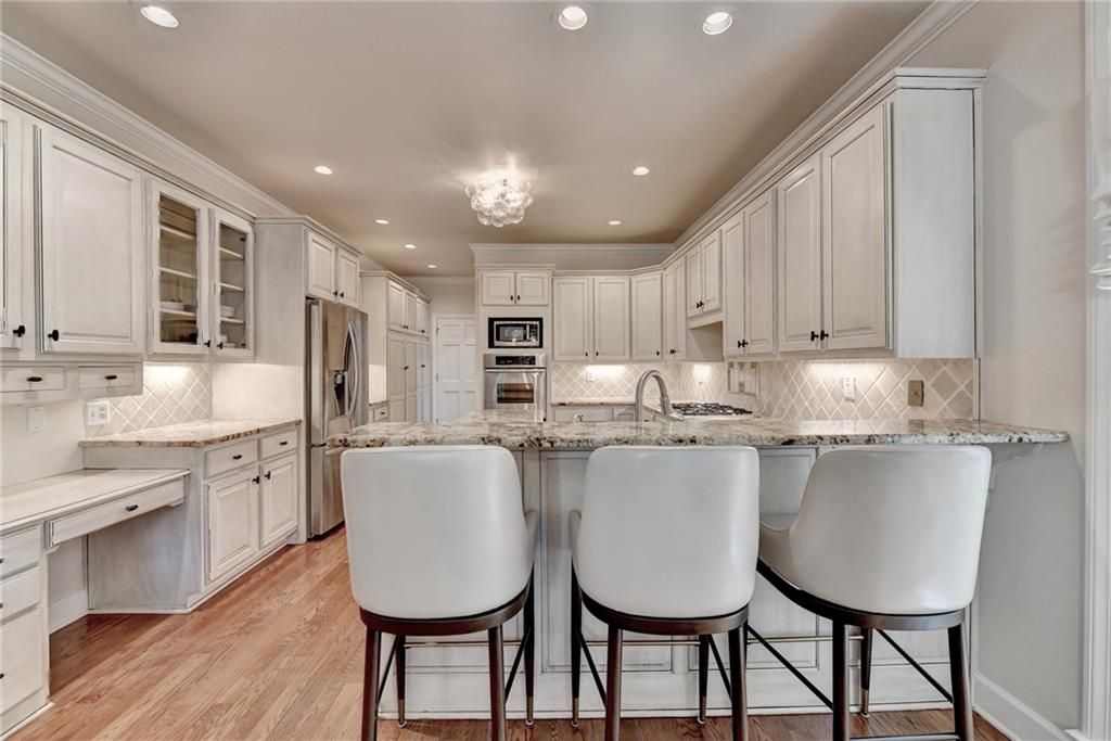 Image 38 of property listing at 1090 Matheson Way, Johns Creek, GA 30022