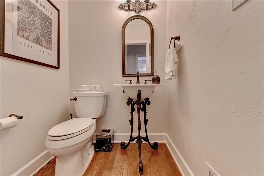 Image 47 of property listing at 1090 Matheson Way, Johns Creek, GA 30022