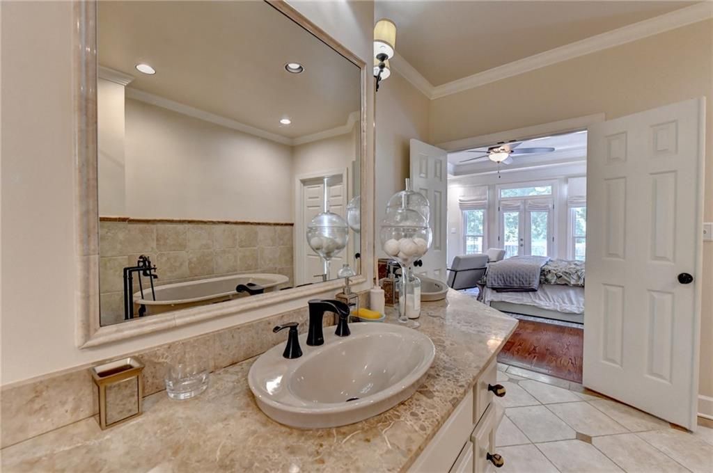 Image 58 of property listing at 1090 Matheson Way, Johns Creek, GA 30022