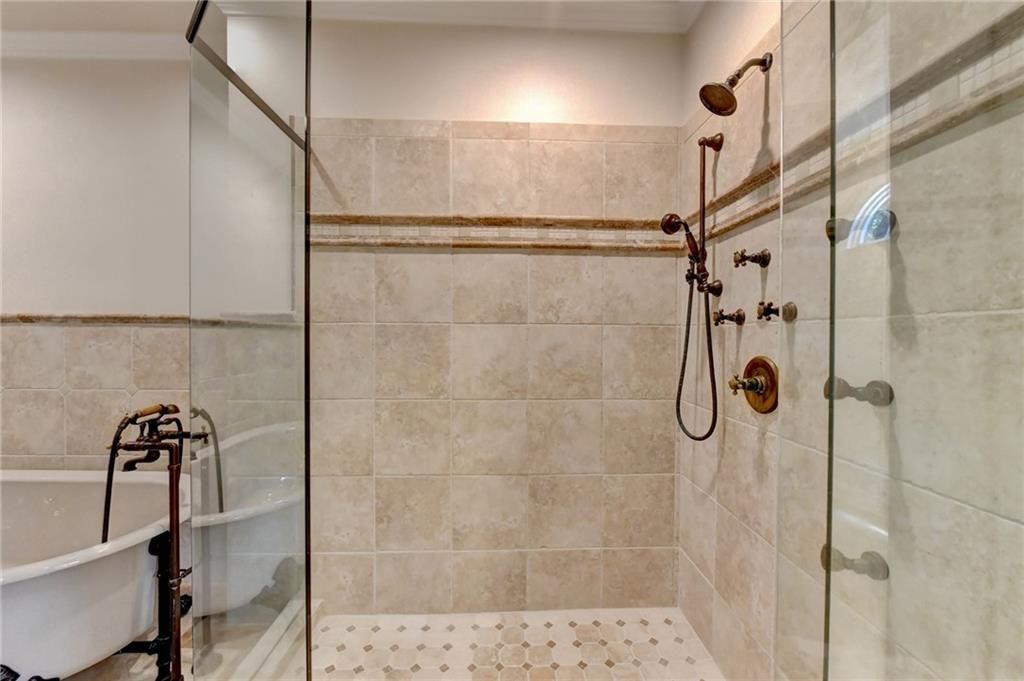 Image 60 of property listing at 1090 Matheson Way, Johns Creek, GA 30022