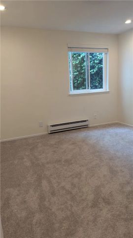 5015 Palmetto Avenue 1, Pacifica, CA 94044