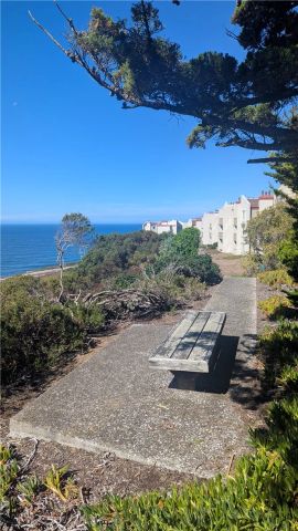 5015 Palmetto Avenue 1, Pacifica, CA 94044