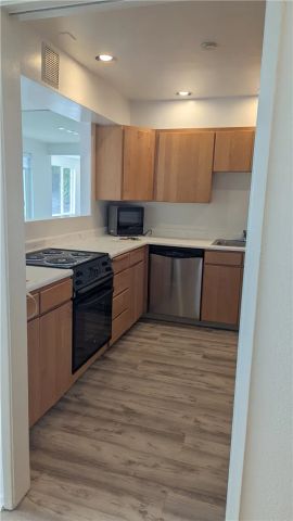 5015 Palmetto Avenue 1, Pacifica, CA 94044