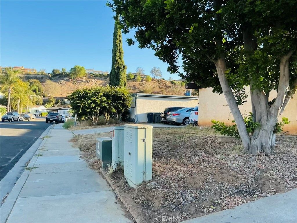 231 James, Escondido, CA 92027 — photo 3
