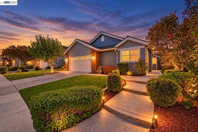 35615 Barnard Dr, Fremont, CA 94536