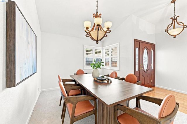 35615 Barnard Dr, Fremont, CA 94536