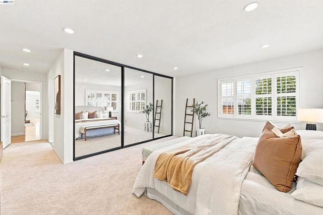 35615 Barnard Dr, Fremont, CA 94536