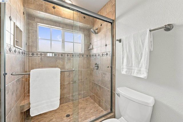 35615 Barnard Dr, Fremont, CA 94536