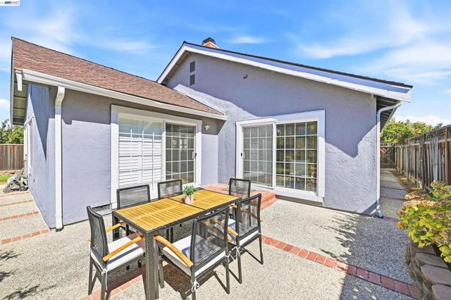 35615 Barnard Dr, Fremont, CA 94536
