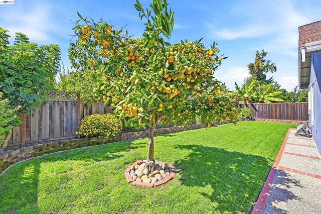 35615 Barnard Dr, Fremont, CA 94536