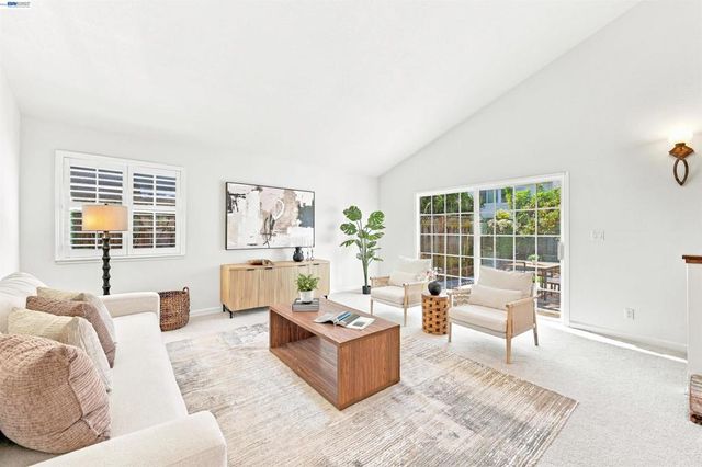 35615 Barnard Dr, Fremont, CA 94536
