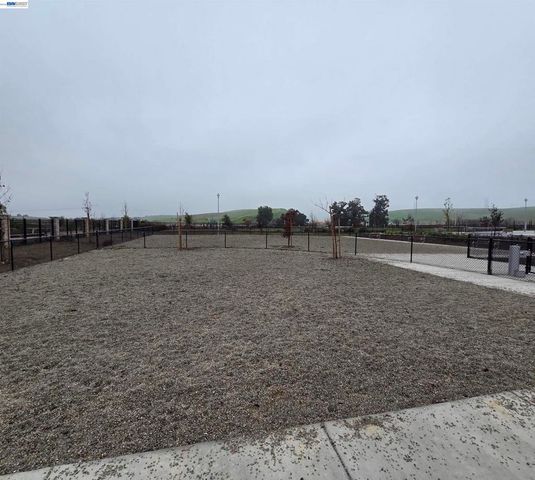 5390 Shenandoah Valley Ln, Antioch, CA 94531