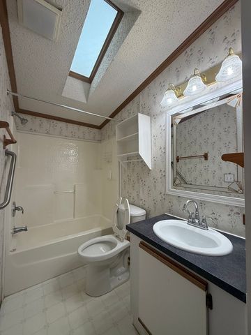 1 Cardinal Drive, Beecher, IL 60401