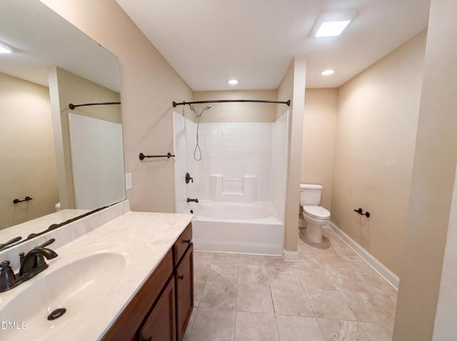 1102 Lake Michael Way, Mebane, NC 27302