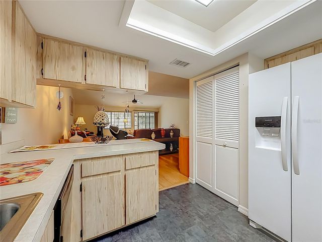 3703 NE 16TH PLACE, Ocala, FL 34470