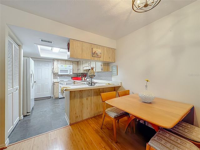 3703 NE 16TH PLACE, Ocala, FL 34470