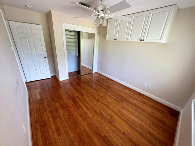 2106 Woodcrest Drive, Houston, TX 77018