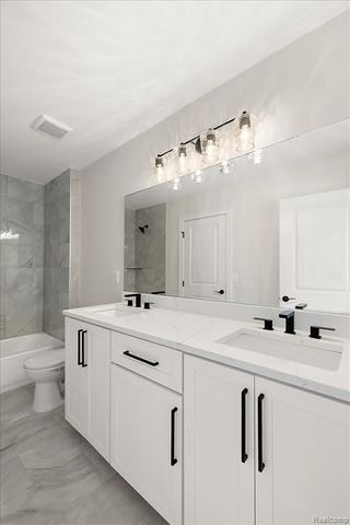 50724 Timberstone Drive, Macomb, MI 48042