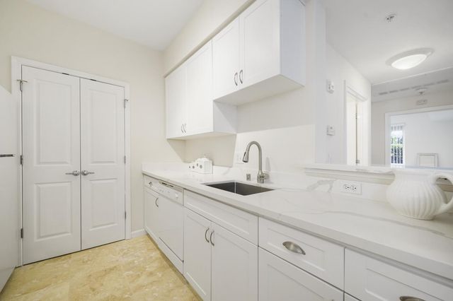 1982 W Bayshore Road 223, East Palo Alto, CA 94303