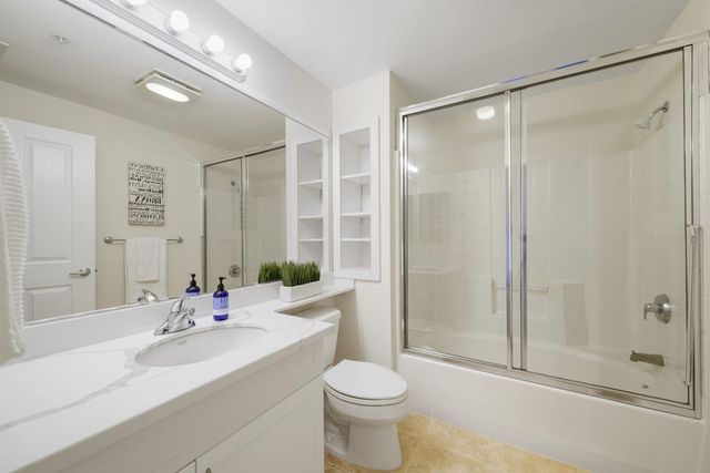1982 W Bayshore Road 223, East Palo Alto, CA 94303