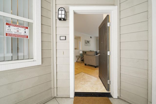 1982 W Bayshore Road 223, East Palo Alto, CA 94303