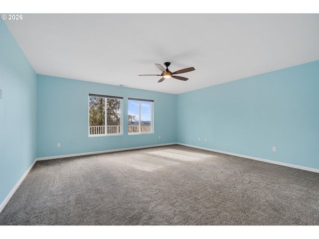 10360 SKYVIEW Rd, Tillamook, OR 97141