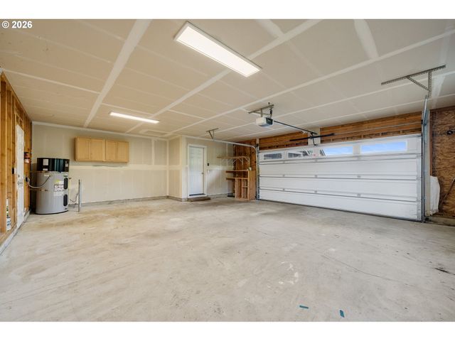 10360 SKYVIEW Rd, Tillamook, OR 97141