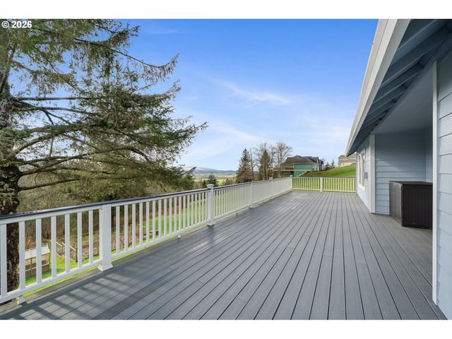 10360 SKYVIEW Rd, Tillamook, OR 97141