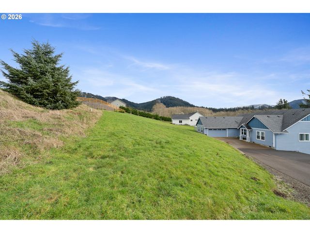 10360 SKYVIEW Rd, Tillamook, OR 97141