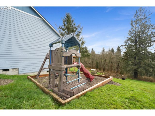 10360 SKYVIEW Rd, Tillamook, OR 97141