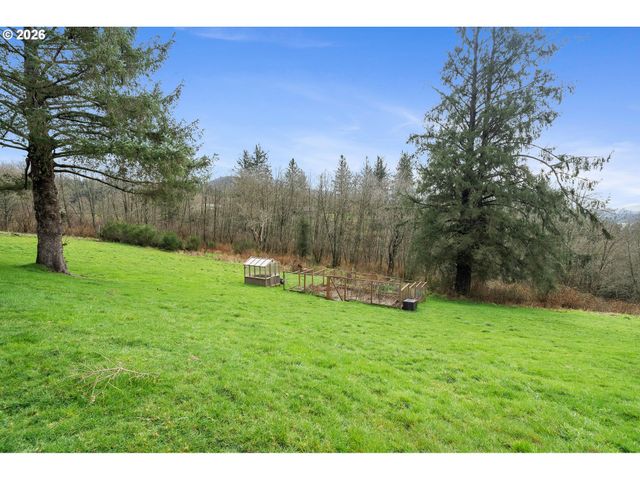 10360 SKYVIEW Rd, Tillamook, OR 97141