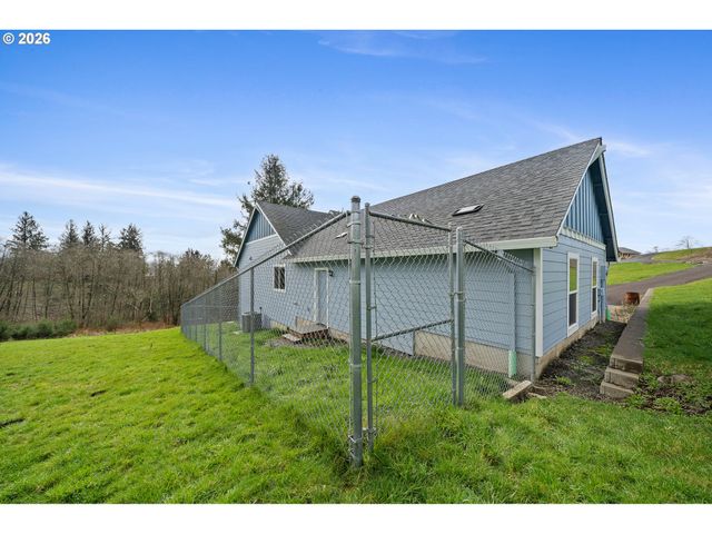 10360 SKYVIEW Rd, Tillamook, OR 97141