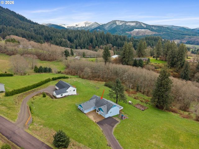 10360 SKYVIEW Rd, Tillamook, OR 97141